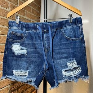YMI Jeans distressed denim pull- on shorts - Large